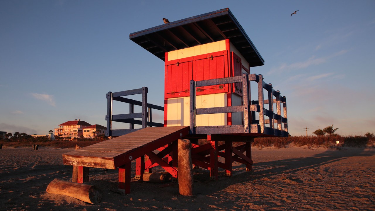 Lifeguard station at Shepard Park