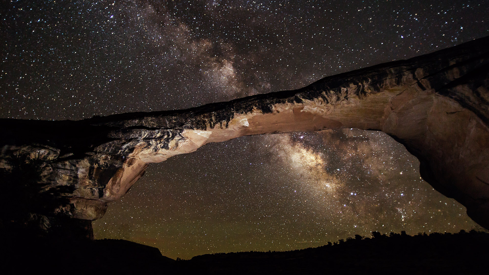 https://www.flickr.com/photos/naturalbridgesnps/9472060305/